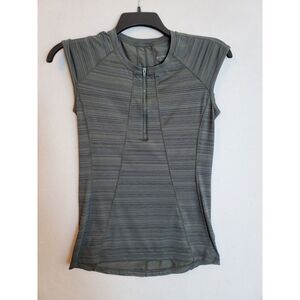 Athleta Womens S Gray Sleeveless 1/4 Zip Back‎ Pocket Workout Top